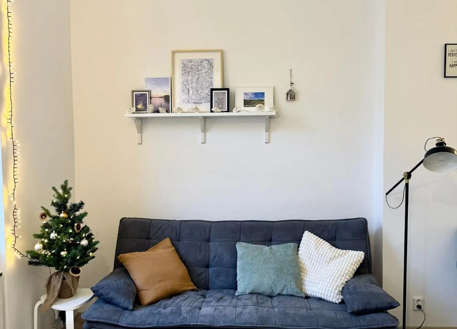Apartment By Charles Bridge Praga